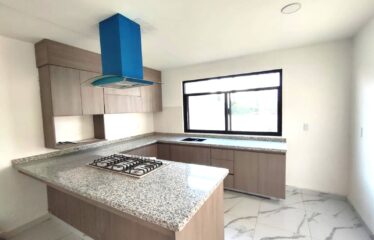 CASA NUEVA 2 PLANTAS CON TERRAZA EN FRACC. PRIVADO